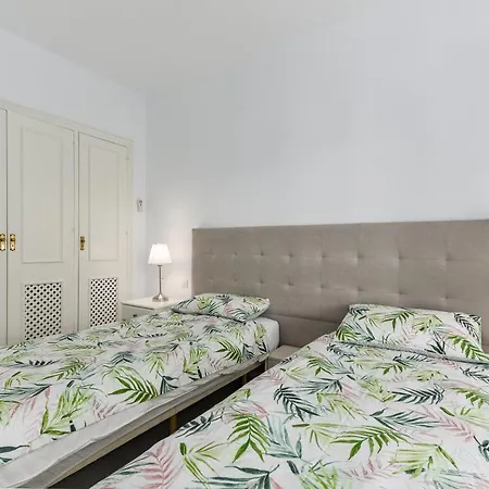 Penthouse Jacaranda Apartment Estepona