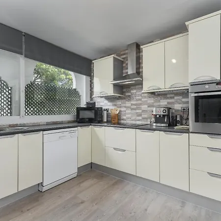 Apartman Penthouse Jacaranda *