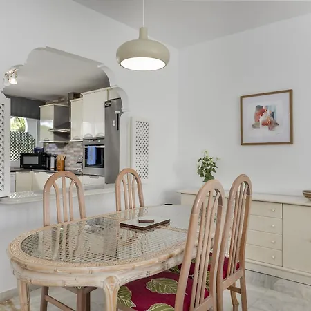 Διαμέρισμα Penthouse Jacaranda Εστεπόνα