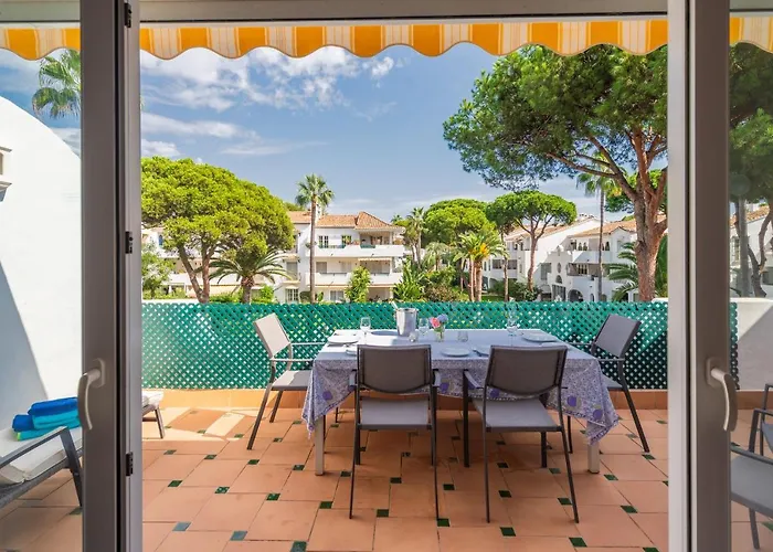 Penthouse Jacaranda Apartment Estepona