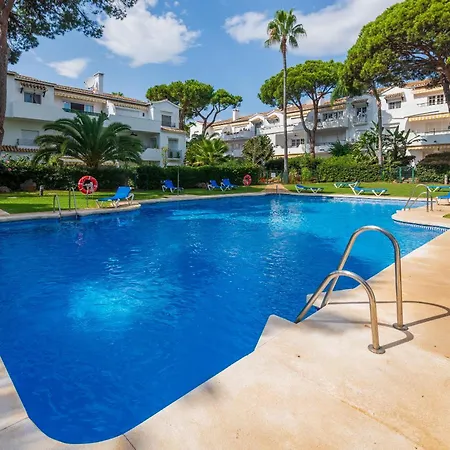 Penthouse Jacaranda Apartamento Estepona